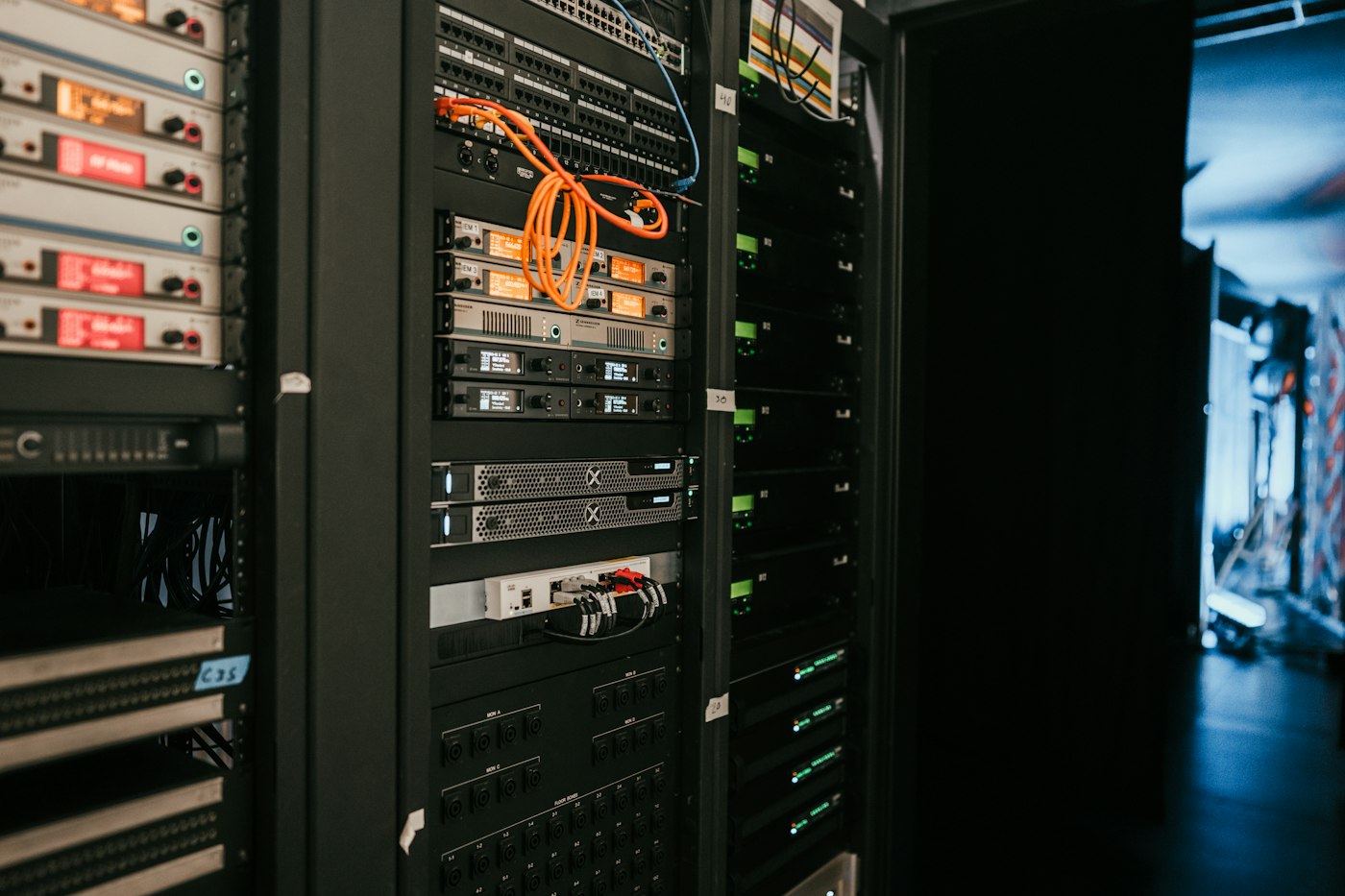 Server equipment and network cabling in a data center